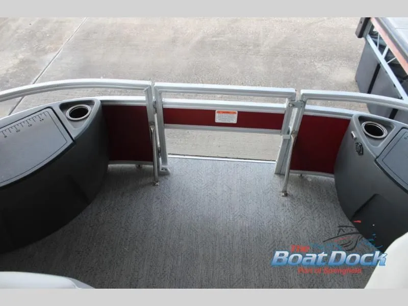Slide: The Image of Bass Buggy 18 DLX 2026 - 19