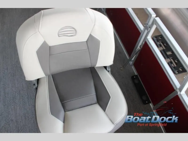 Slide: The Image of Bass Buggy 18 DLX 2026 - 20