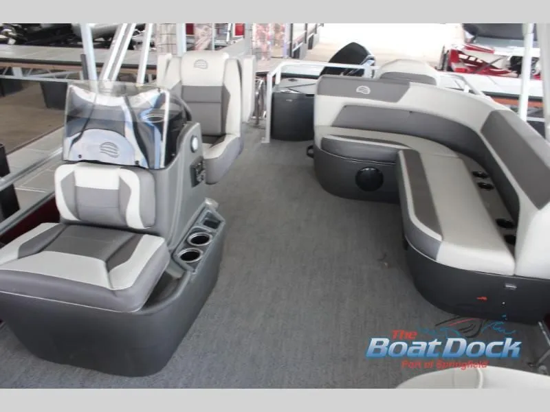 Slide: The Image of Bass Buggy 18 DLX 2026 - 21