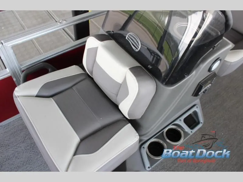 Slide: The Image of Bass Buggy 18 DLX 2026 - 22