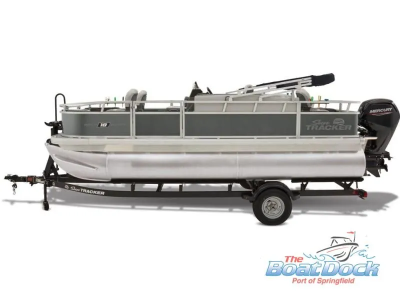 Slide: The Image of Bass Buggy 18 DLX 2026 - 40