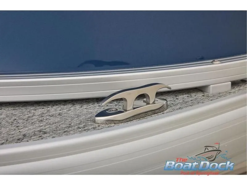 Slide: The Image of Bass Buggy 18 DLX 2026 - 53