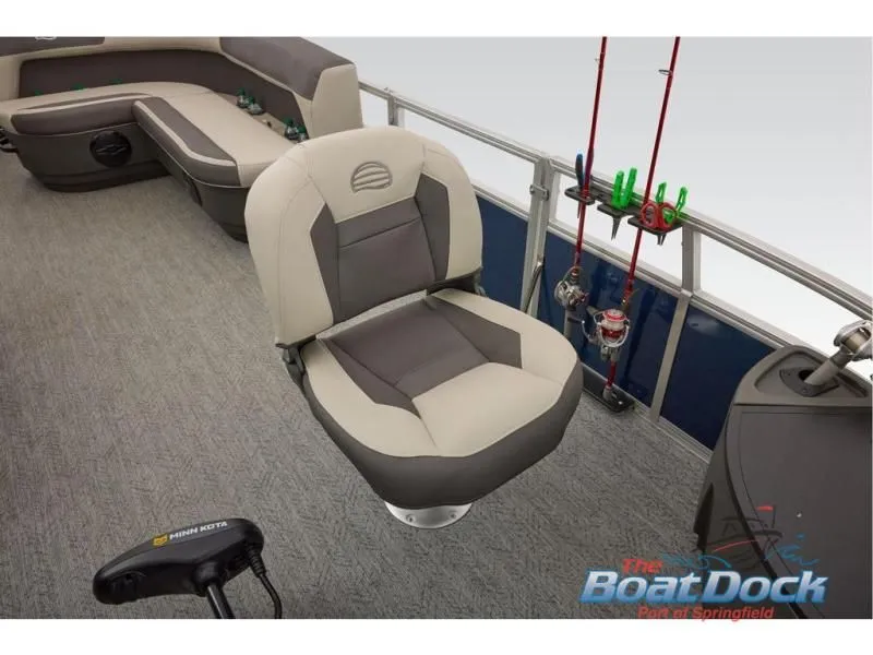 Slide: The Image of Bass Buggy 18 DLX 2026 - 61