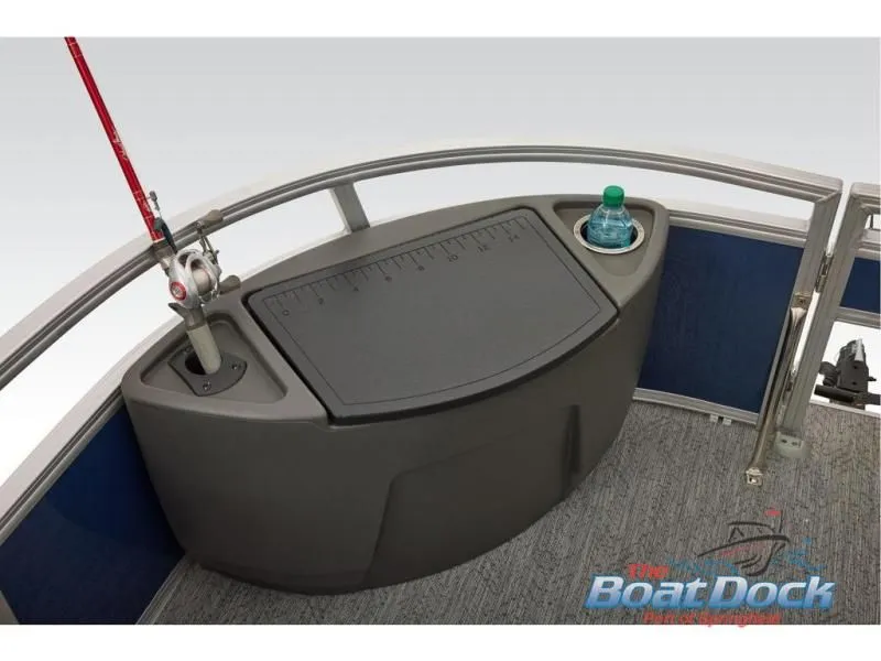 Slide: The Image of Bass Buggy 18 DLX 2026 - 62