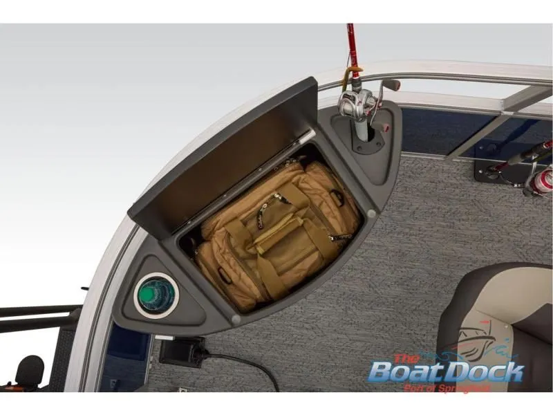 Slide: The Image of Bass Buggy 18 DLX 2026 - 64