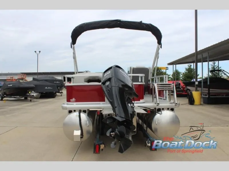 Slide: The Image of Bass Buggy 18 DLX 2026 - 7