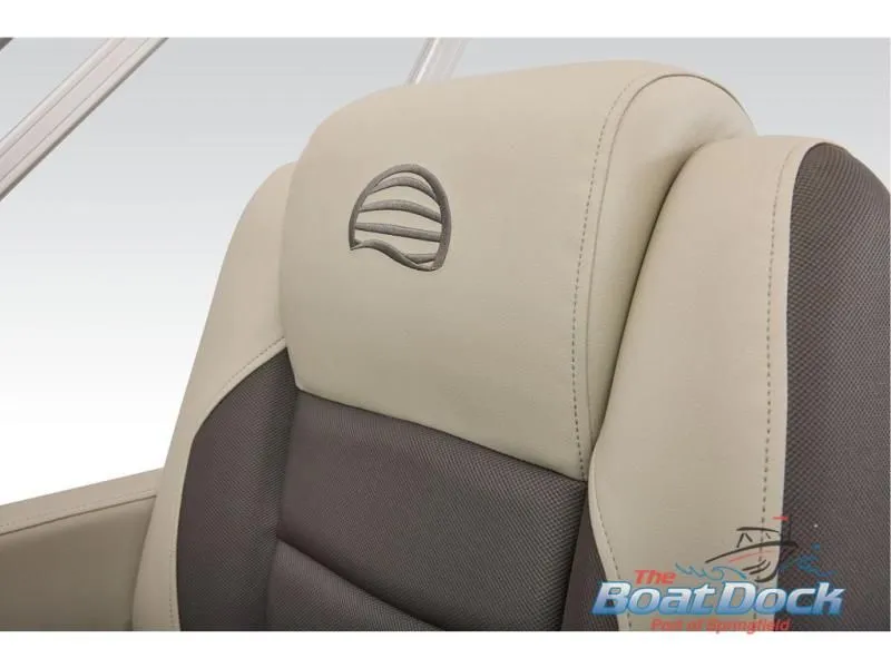 Slide: The Image of Bass Buggy 18 DLX 2026 - 78