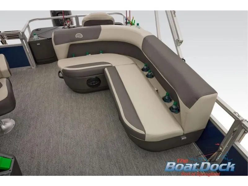 Slide: The Image of Bass Buggy 18 DLX 2026 - 81