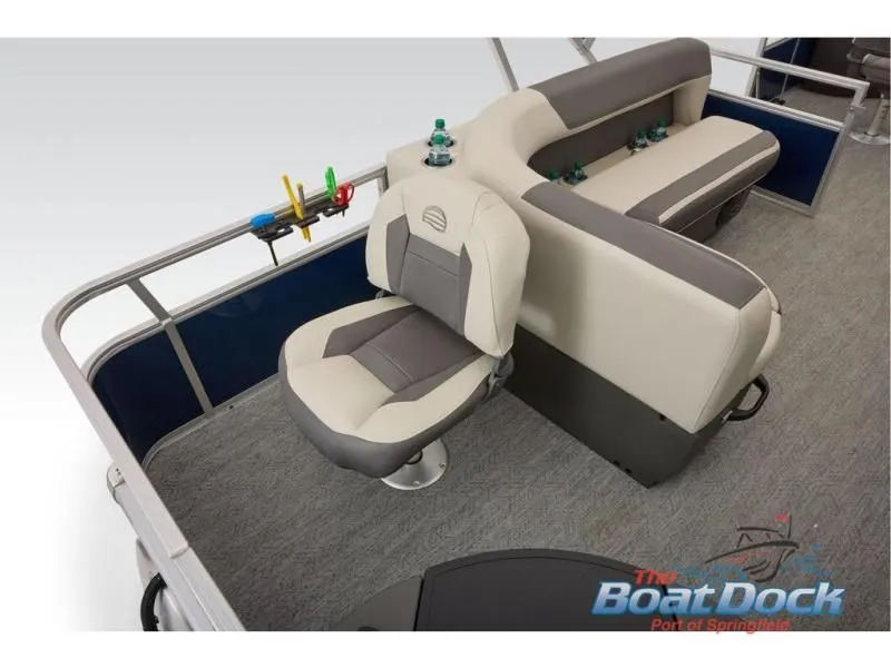 Slide: The Image of Bass Buggy 18 DLX 2026 - 86