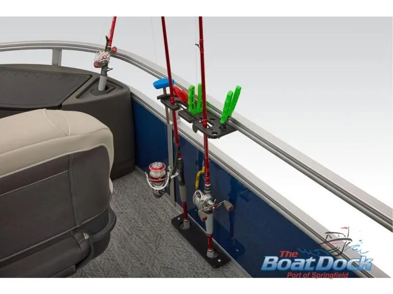 Slide: The Image of Bass Buggy 18 DLX 2026 - 88