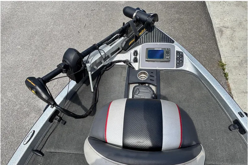 Slide: The Image of 2016 Ranger Z519 Comanche boat deck with trolling motor and navigation system. - 4
