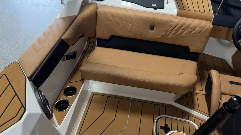 Slide: The Image of Nautique Ski Nautique 2027 - 21