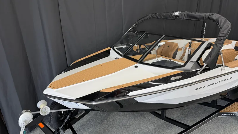 Slide: The Image of Nautique Ski Nautique 2027 - 5