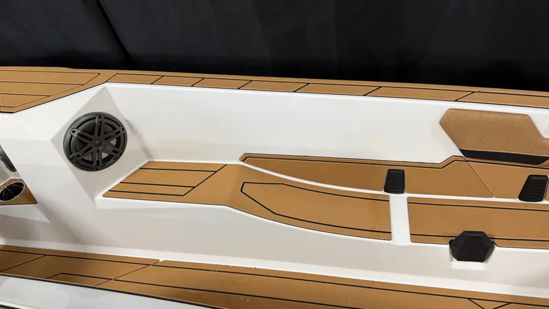 Slide: The Image of Nautique Ski Nautique 2027 - 17
