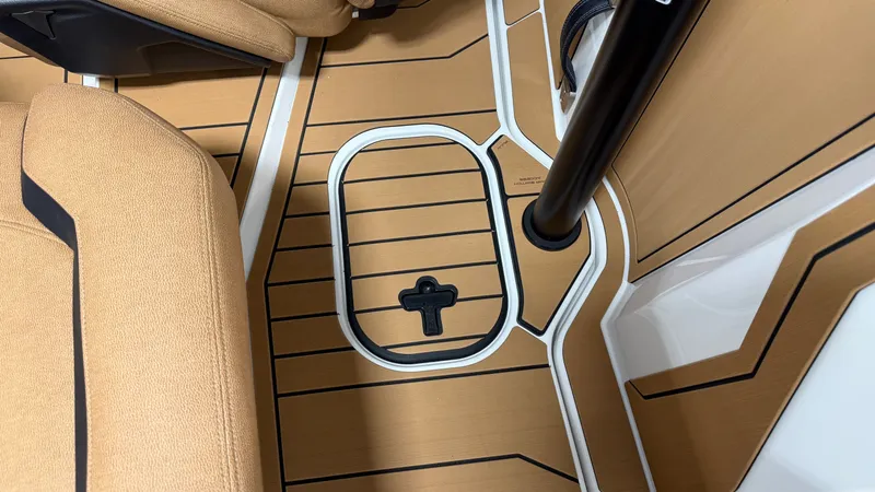 Slide: The Image of Nautique Ski Nautique 2027 - 33