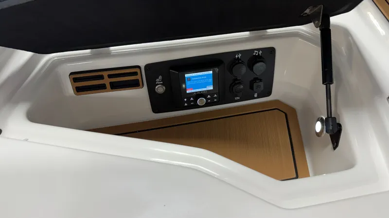 Slide: The Image of Nautique Ski Nautique 2027 - 29