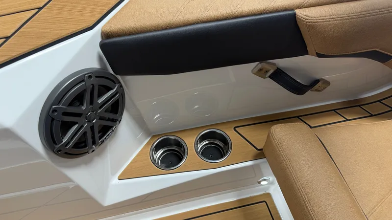 Slide: The Image of Nautique Ski Nautique 2027 - 22