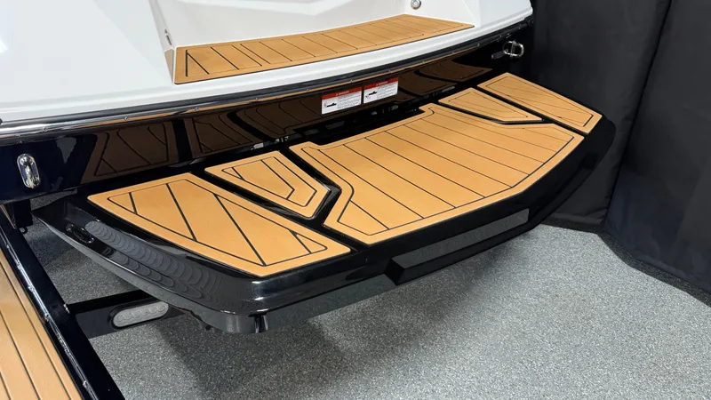 Slide: The Image of Nautique Ski Nautique 2027 - 10