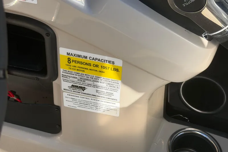 Slide: The Image of 2026 Harris Cruiser 190 SL capacity label, maximum 8 persons or 1057 lbs. - 4