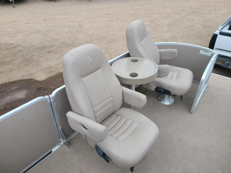 Slide: The Image of Premier 220 Sunsation W/ 60HP Mercury 2013 - 16