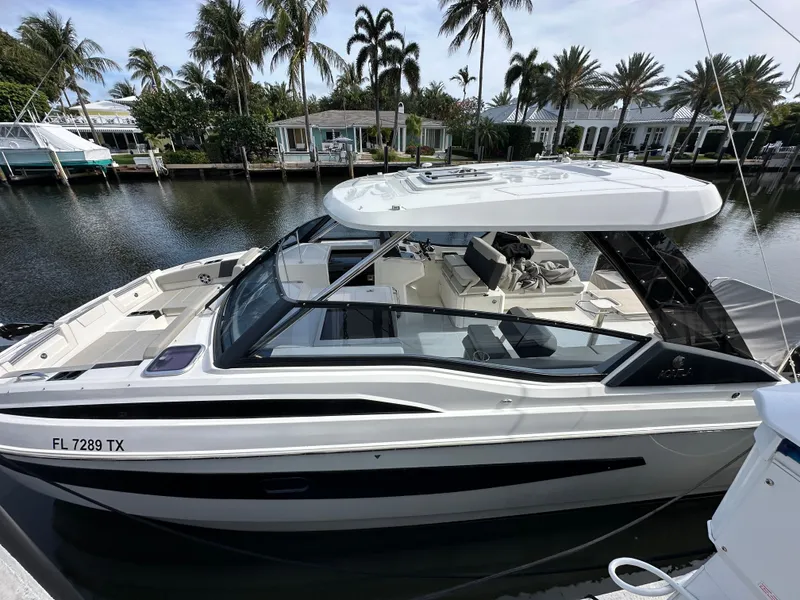 Slide: The Image of Aquila 32 Sport 2024 - 1