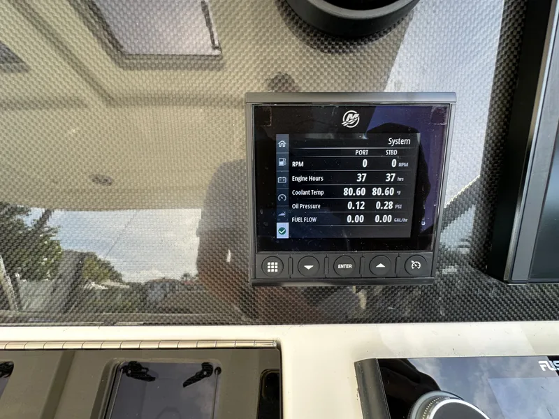 Slide: The Image of Aquila 32 Sport 2024 - 20