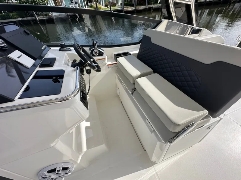Slide: The Image of Aquila 32 Sport 2024 - 22