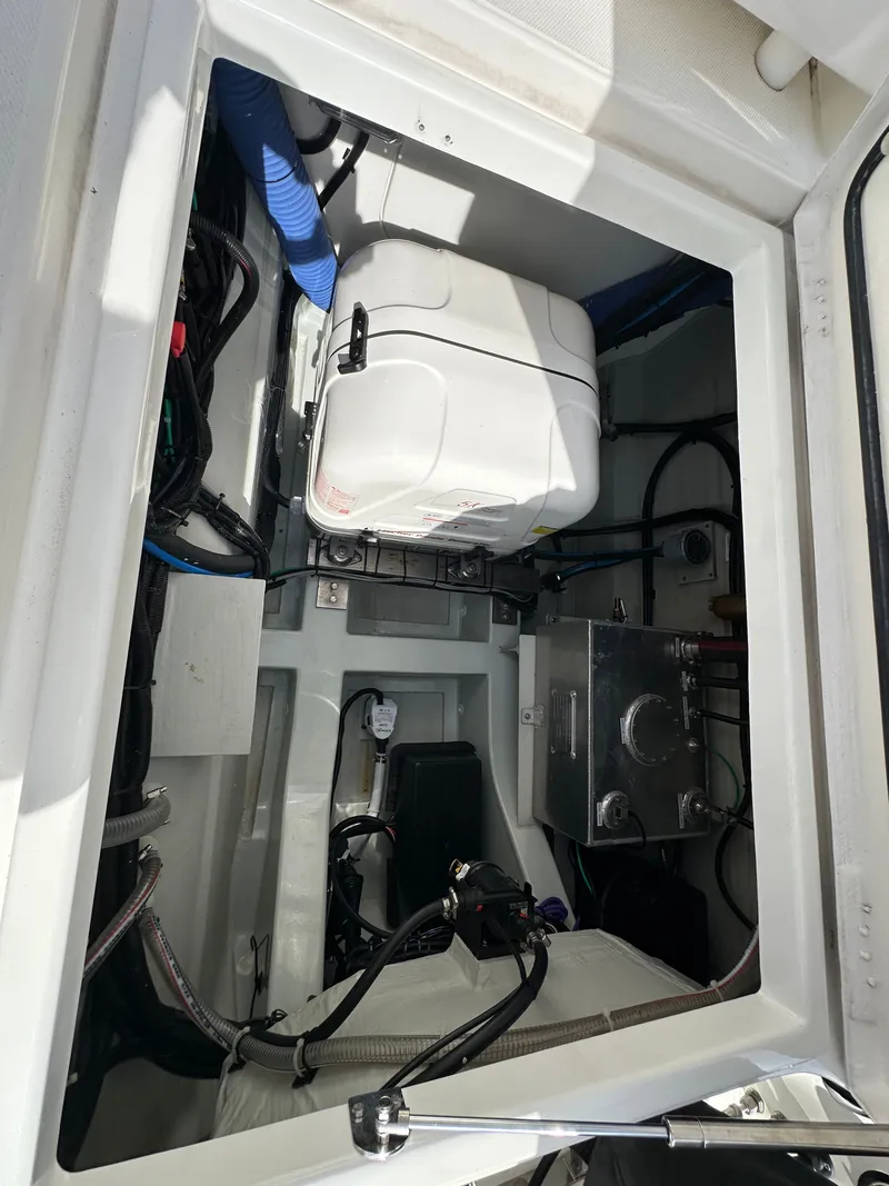 Slide: The Image of Aquila 32 Sport 2024 - 33
