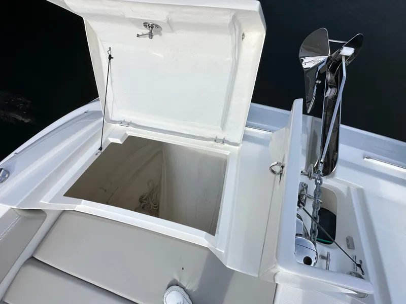 Slide: The Image of Aquila 32 Sport 2024 - 5