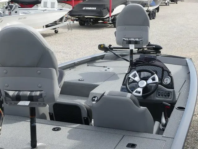 Slide: The Image of Interior view of G3 Sportsman 1710 boat, model year 2026. - 19