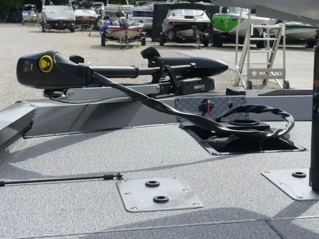 Slide: The Image of 2026 G3 Sportsman 1710 boat with Minn Kota trolling motor. - 20