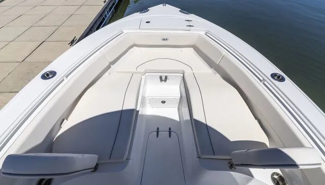 Slide: The Image of Interior view of Sea Hunt Ultra 255 SE boat, year 2026. - 5