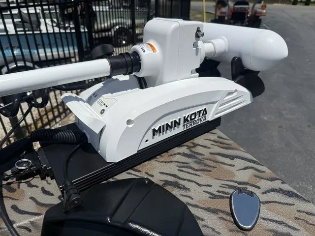 Slide: The Image of Minn Kota Terrova on Xpress Boats H190B, 2026 model. - 10