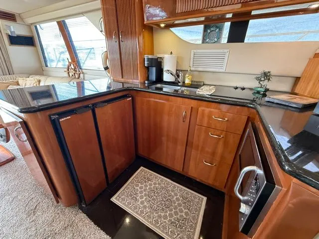 Slide: The Image of Carver Yachts 46 Voyager 2005 - 52