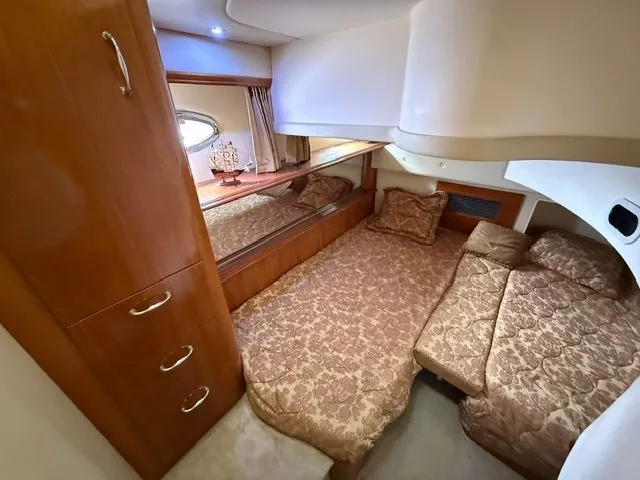 Slide: The Image of Carver Yachts 46 Voyager 2005 - 60