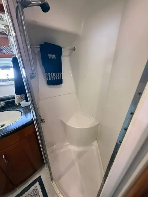Slide: The Image of Carver Yachts 46 Voyager 2005 - 71