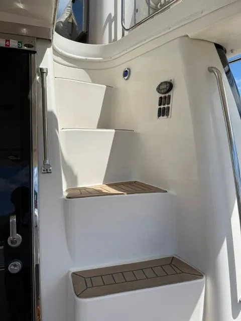 Slide: The Image of Carver Yachts 46 Voyager 2005 - 88