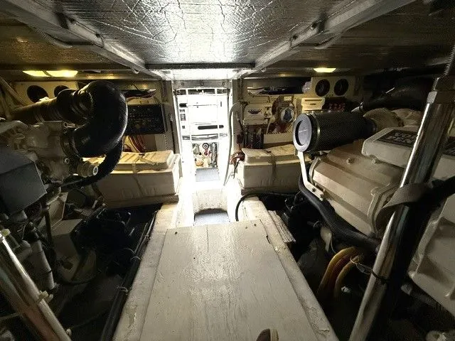 Slide: The Image of Carver Yachts 46 Voyager 2005 - 98