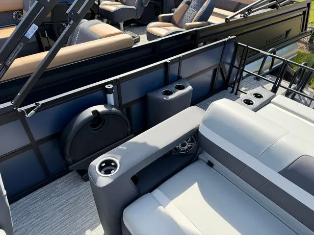 Slide: The Image of Interior of Viaggio Lago X-S 22 pontoon boat, 2026 model. - 7