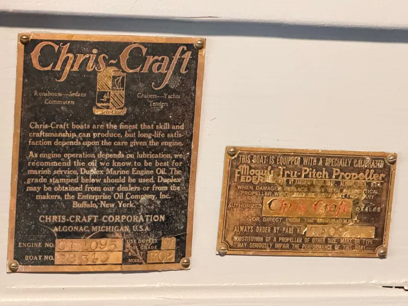 Slide: The Image of Chris-Craft Deluxe 302 1933 - 51