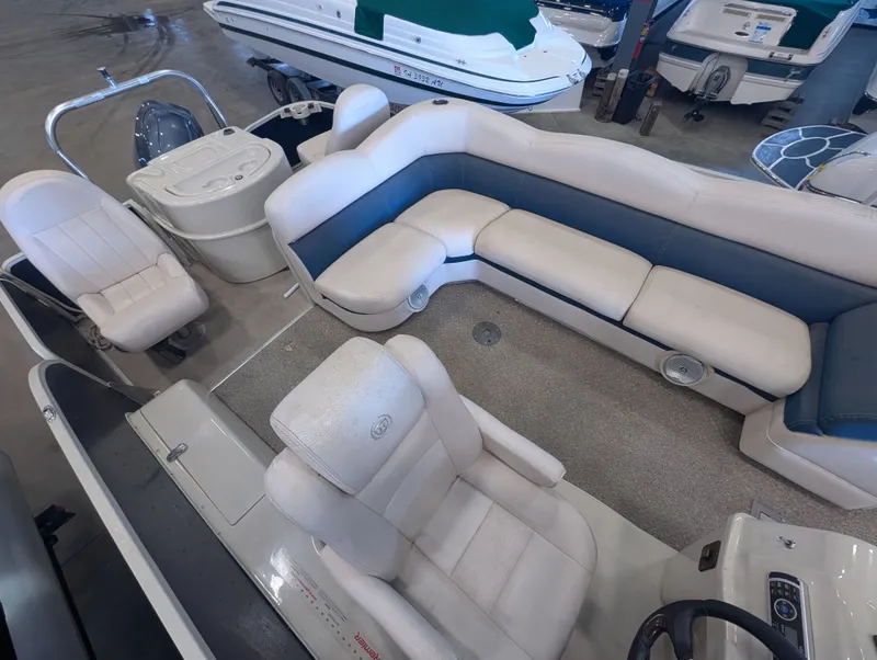 Slide: The Image of Interior of a 2013 Premier 221 CASTAWAY RE pontoon boat. - 9