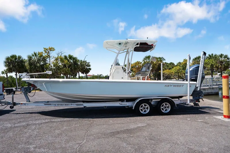 Slide: The Image of Key West 250 Bay Reef 2020 - 20