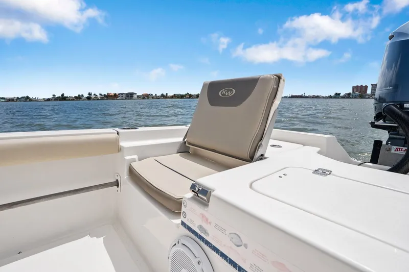 Slide: The Image of Key West 250 Bay Reef 2020 - 36