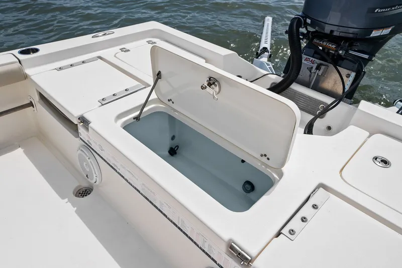 Slide: The Image of Key West 250 Bay Reef 2020 - 37
