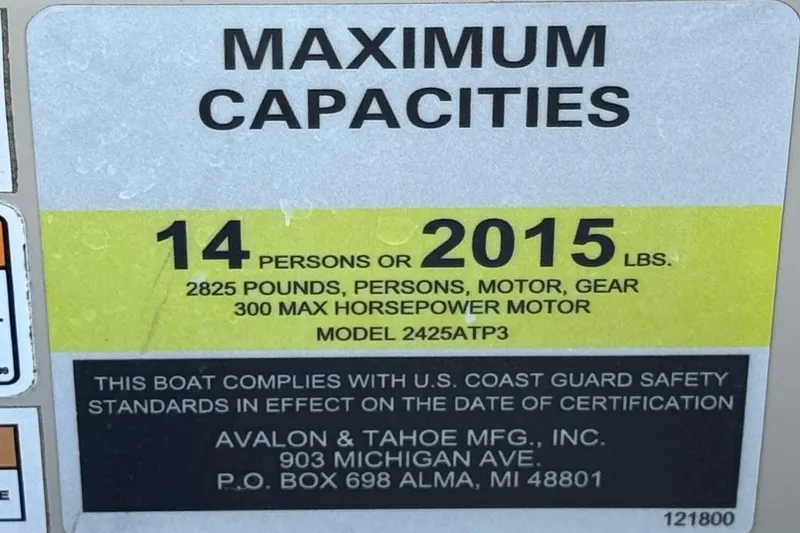 Slide: The Image of Maximum capacity label for 2023 Avalon Catalina VRBW boat, 14 persons or 2015 lbs. - 39