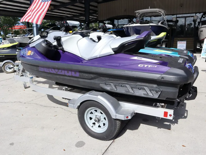 Slide: The Image of Sea-Doo GTI SE 170 2025 - 4