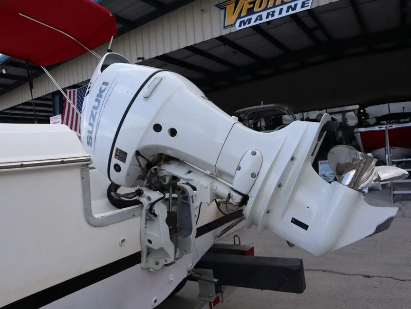 Slide: The Image of Sea Fox 206 Dc 2005 - 11