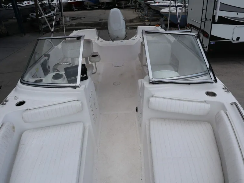 Slide: The Image of Sea Fox 206 Dc 2005 - 19