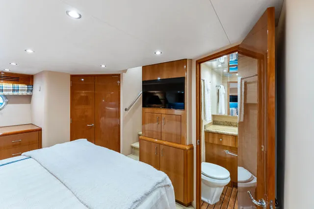 Slide: The Image of Hatteras 68 Convertible 2006 - 103