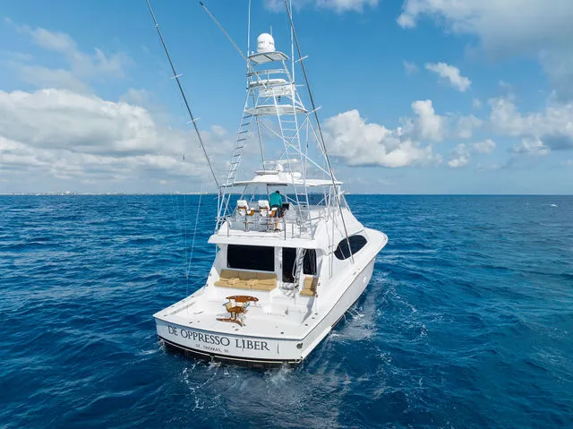 Slide: The Image of Hatteras 68 Convertible 2006 - 102
